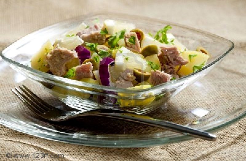 Vrgorac - grad-vrgorac.net - Hladna predjela - Salata s tunom