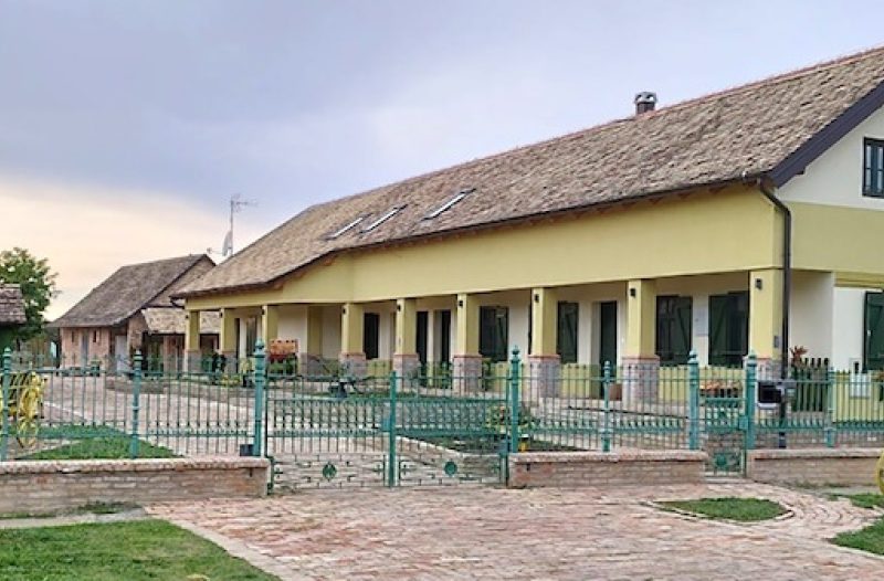 Vrgorac - grad-vrgorac.net - Dvori 1882 - mjesto za opuštanje i vrhunski smještaj za sve one koji posjećuju Baranju