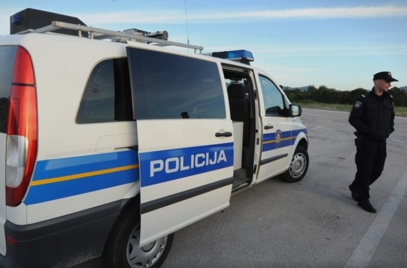 Vrgorac - grad-vrgorac.net - Zbog krađe automobila uhićena dvojica Sirijaca na području Metkovića