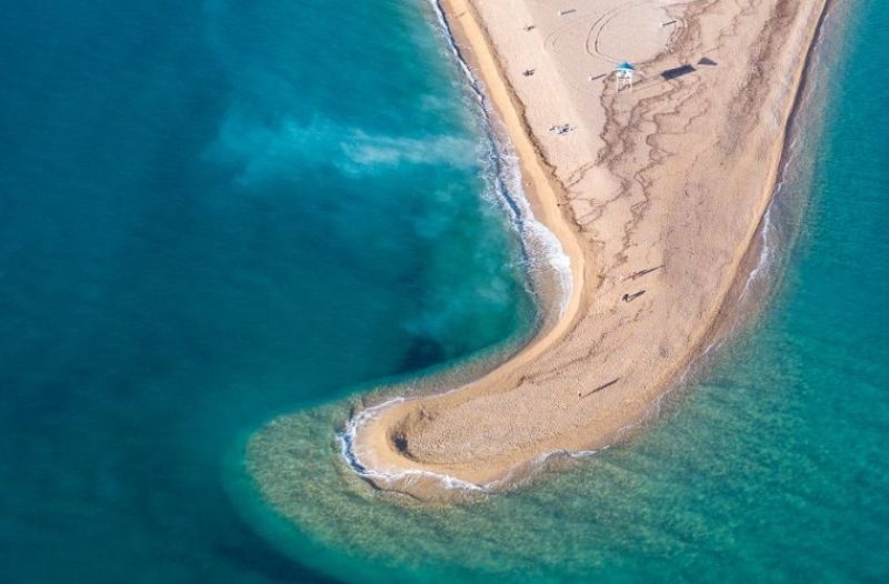 Vrgorac - grad-vrgorac.net - Olujno jugo ponovno promijenili izgled plaže Zlatni rat